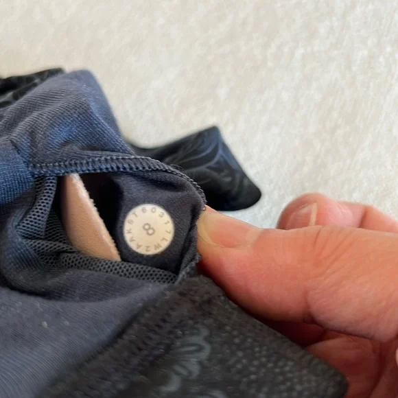 Lululemon Energy Bra Medium Support - Picture 5 of 9